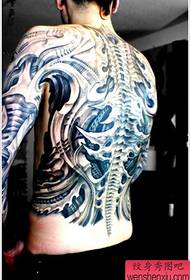mehanički uzorak tetovaže s leđima