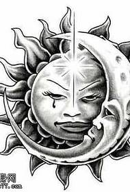 totem del tatuaggio del sole luna