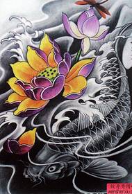 un patró tradicional de tatuatges de calamar de lotus