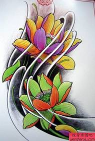Imodeli ye tattoo yelotus