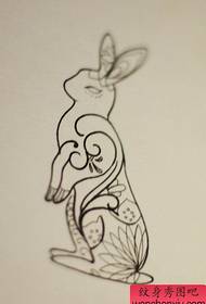 un modello di tatuaggio di coniglio manoscritto