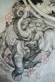 handmålad Realistisk bild av elefanttatueringsmönster