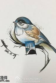 Modello di tatuaggio uccello disegnato a mano