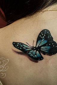 紋身秀的背蝴蝶讓我們分享一下