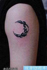 Arm Totem Moon Tattoo Patroon