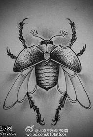 rukopis malý hmyz tetovanie vzor