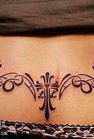 disegno del tatuaggio totem fiore vite vita girovita
