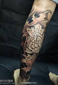 božur tetovaža uzorak na teletu 167858 - trnje nogu Portretni uzorak tetovaža