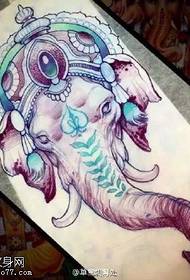 د لاسونو رسمی رنګ لرونکی هاتوی خدایی د ټاټو ب patternه