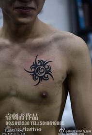 Brust Sonne Totem Tattoo Muster