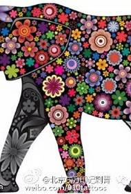 원고 바닐라 코끼리 문신 패턴