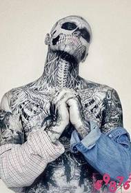 човек личност не-мейнстрийм татуировка