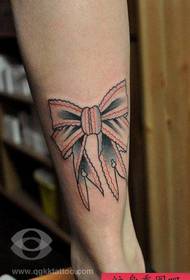patas de nenas de moda con bo aspecto tatuaxe de arco