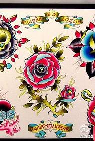 美しい色のバラのタトゥーのデザインのセット