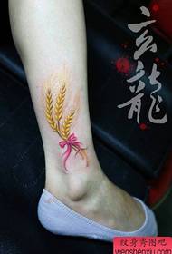 girl's legs beautiful popular wheat tattoo pattern
