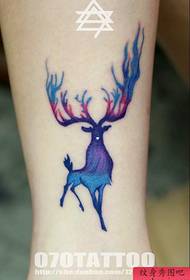 Recommend a popular personality chest deer tattoo pattern