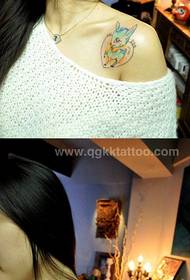 modello di tatuaggio cervo carino carino spalla di bellezza