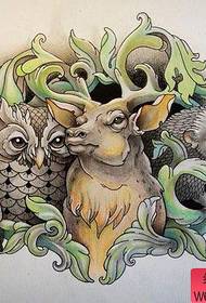 人気のある人気のある鹿フクロウハリネズミタトゥー原稿のグループ