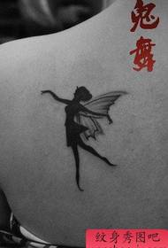 modello tatuaggio tatuaggio elfo danza popolare spalla della ragazza