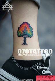 flickans ben mode färgglada träd tatuering mönster