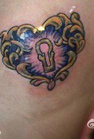 a popular and beautiful love lock tattoo pattern