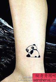 djevojka slatka mala panda tetovaža uzorak