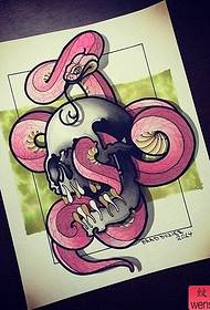 Tatuointinäytön kuva suosittelee henkilökohtaista python-tatuointikuviota