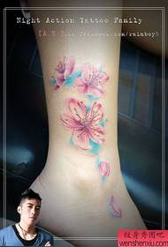 girl's legs beautiful and beautiful color small floral tattoo pattern