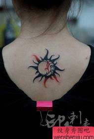 дівчата назад популярний малий тотем сонця татуювання візерунок
