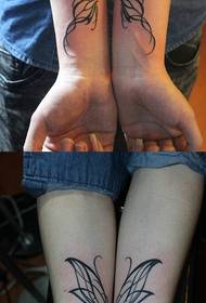 Ny sandrin'ny tovovavy mazava sy tsara tarehy modely lolo lolo totem