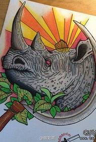 in heul populêr manuskript foar rhinoceros-tattoo