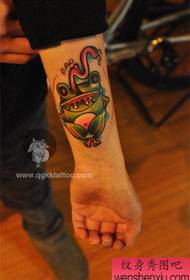 braccio popolare modello carino piccolo tatuaggio rana