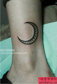 legs beautiful and simple moon tattoo pattern