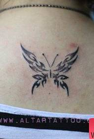 dekliški hrbet čudovit modni vzorec tatoo metuljev