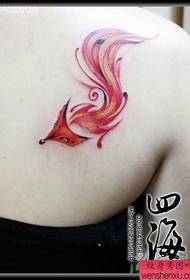 Tattoo შოუ ბარი რეკომენდირებულია მხრის მელა ტატულის ნიმუში