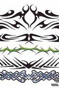 grupu popularnih rukopisa lijepih tetovaža totemskih struka