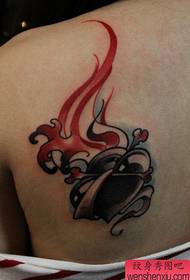spalle bellezza popolare bellissimo amore Modello del tatuaggio della fiamma