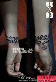 modello di tatuaggio braccialetto popolare popolare polso polso