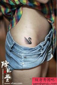 Tattoos yên swan ên piçûk ên keçan