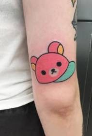 Um pequeno estilo fresco de um conjunto de fotos de tatuagem de desenhos animados