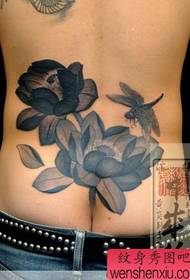 იაპონური ტატულის მუშაობის წელის dragonflyLotus tattoo ნიმუში