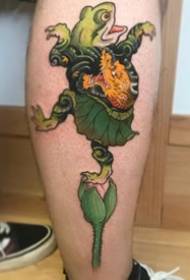 piccola foto di tatuaggi di colore giapponese tradizionale carina