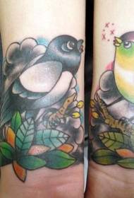 padrão de tatuagem de folha de pássaro tradicional escola colorida