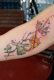 lukisan warna lengan corak tatu daun angin