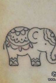Malgrandaj freŝaj kruroj - belaj malgrandaj elefantaj ŝablonoj
