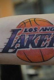 brako koloro Los Angeles Lakers basketbalteama emblemo tatuaje