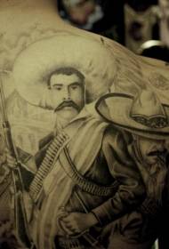 Na ramenu realističan meksički uzorak gangsterskih tetovaža
