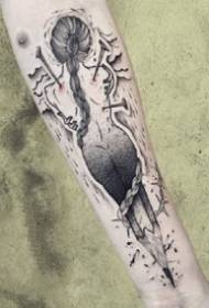 eccellente Una serie di bellissimi disegni di tatuaggi
