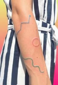 Tatuaggi divertenti con graffiti: 9 set di disegni divertenti per tatuaggi in stile graffiti