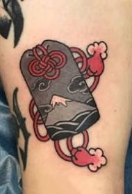 Tatuaggio giapponese di piccoli oggetti: 9 set di stile giapponese tradizionale un modello di tatuaggio di piccoli oggetti